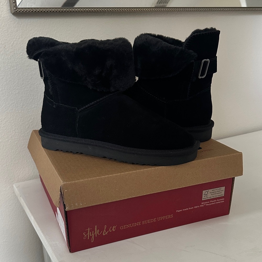 Style & Co. Women's Black Faux Fur Boots